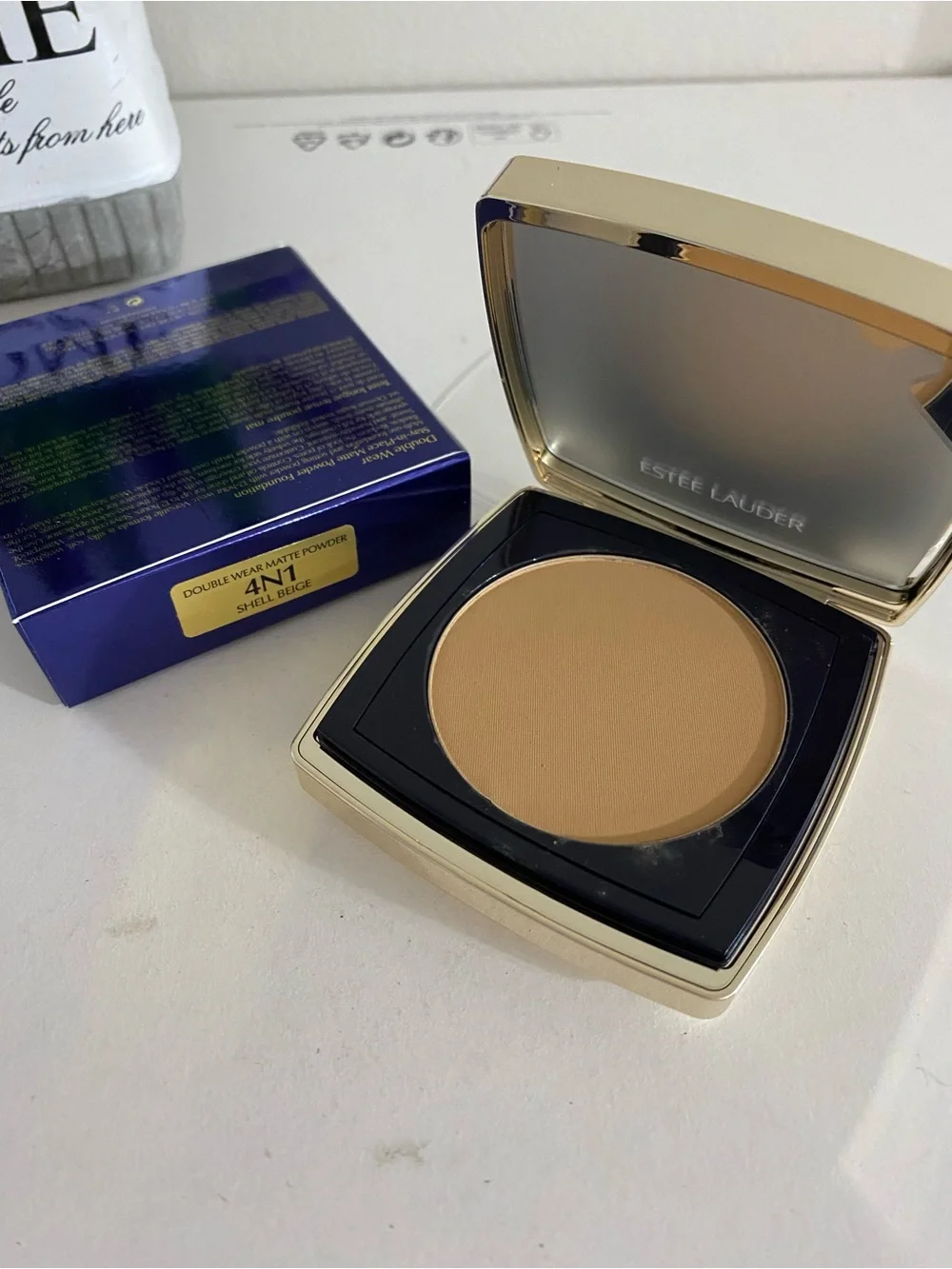 4N1 Shell Beige ~ Estée Lauder Double Wear Stay-in-Place Matte Powder Foundation